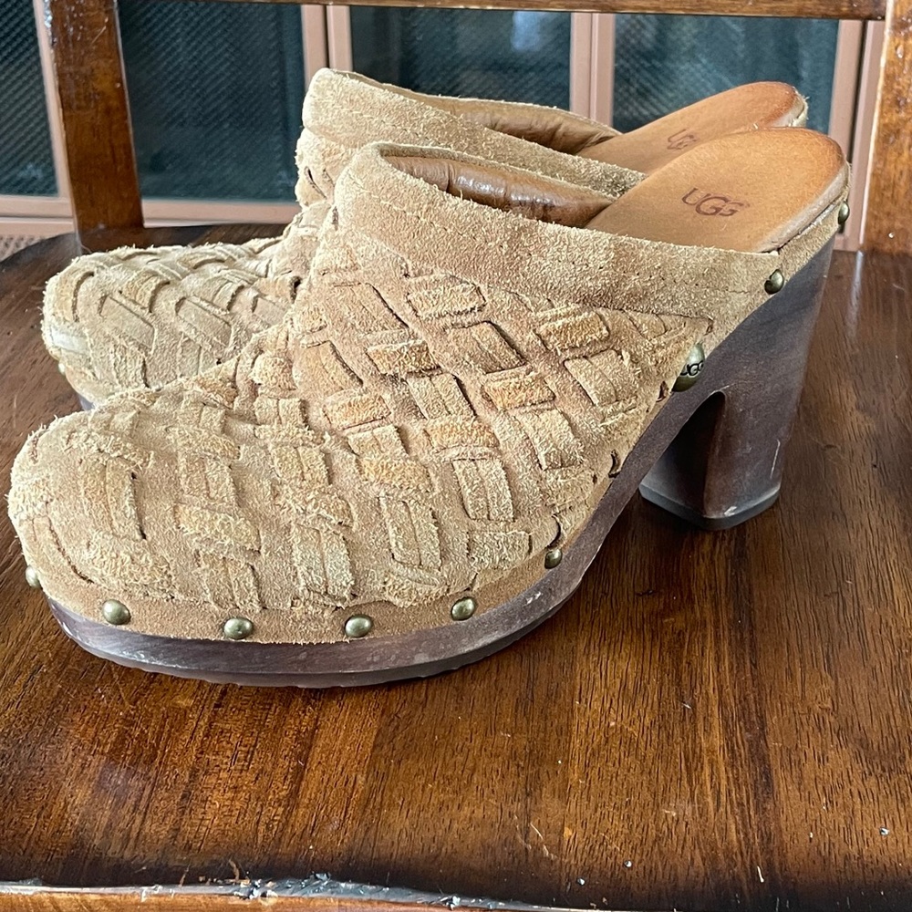 UGG Arroyo Woven Suede Clogs